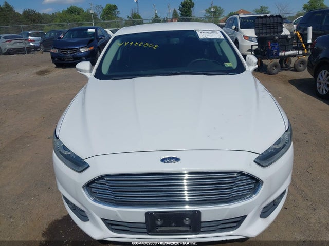 FORD FUSION SE - 6