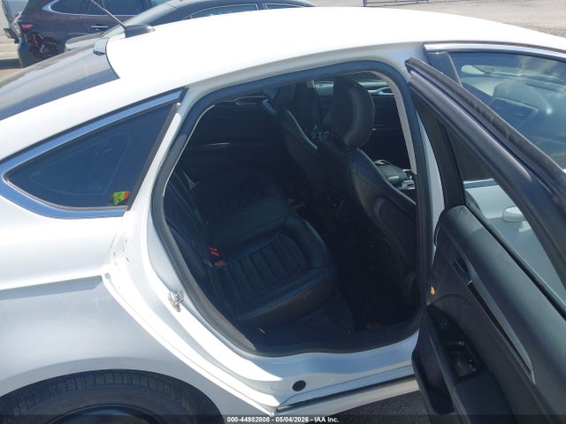FORD FUSION SE - 8