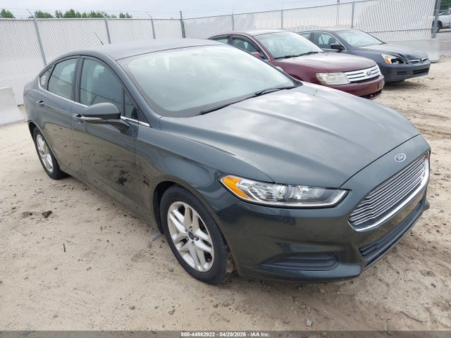 FORD FUSION SE - 1
