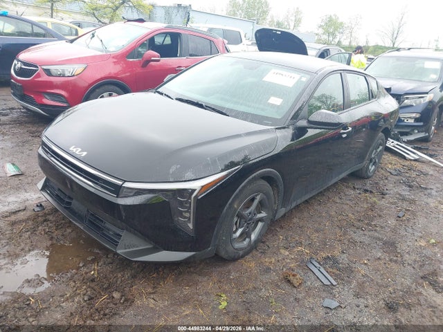 2025 KIA K4 LXS photo 2