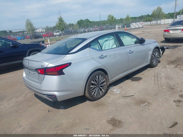صورة 4 لـ 2024 Nissan ALTIMA SV FWD