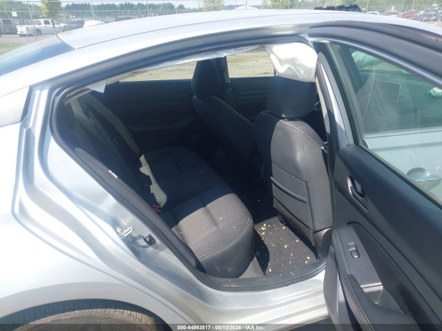 صورة 8 لـ 2024 Nissan ALTIMA SV FWD