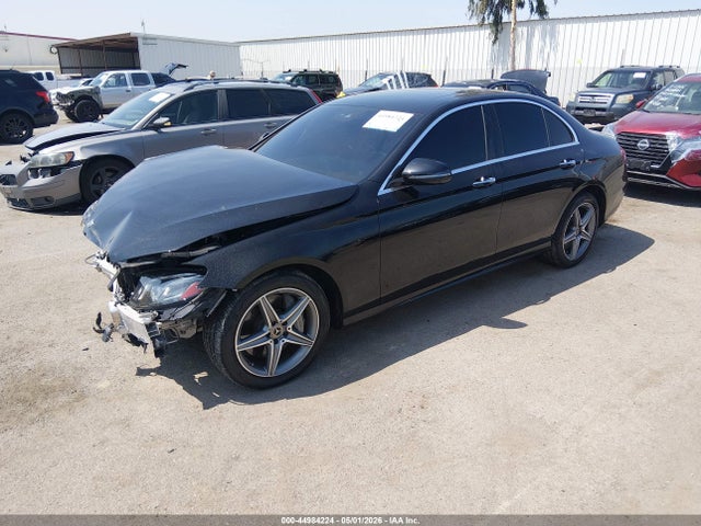 2018 Mercedes-BENZ E 400 4MATIC 缩略图 2