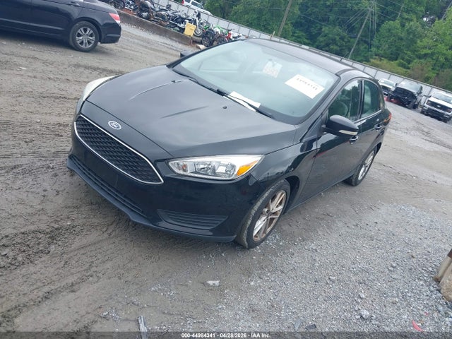 FORD FOCUS SE - 2