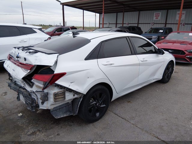 2021 Hyundai ELANTRA SEL 照片 4