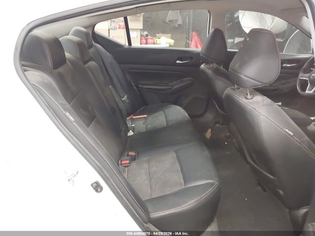 2021 Nissan ALTIMA SR FWD photo 8