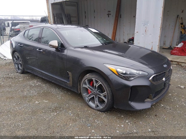 2019 KIA STINGER GT2