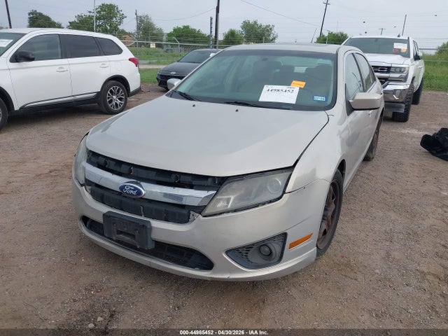 FORD FUSION SE - 6