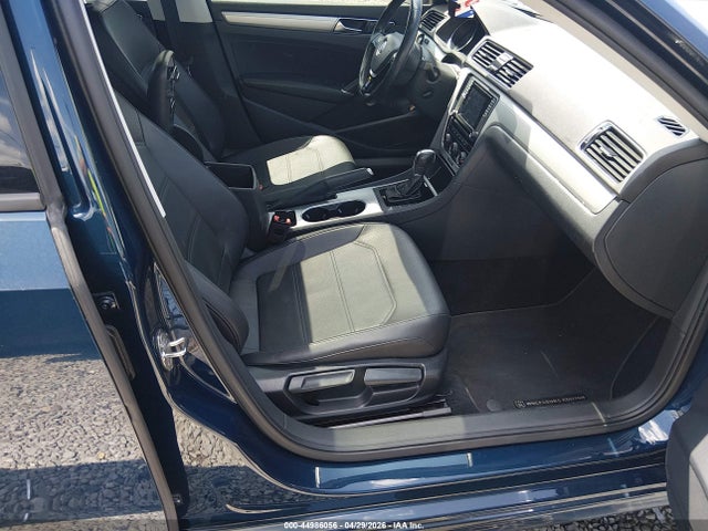 صورة 5 لـ 2019 Volkswagen PASSAT 2.0T WOLFSBURG EDITION