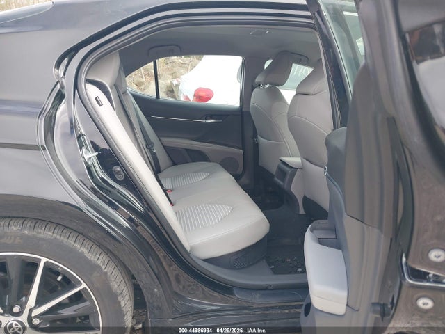 صورة 8 لـ 2024 Toyota CAMRY HYBRID SE