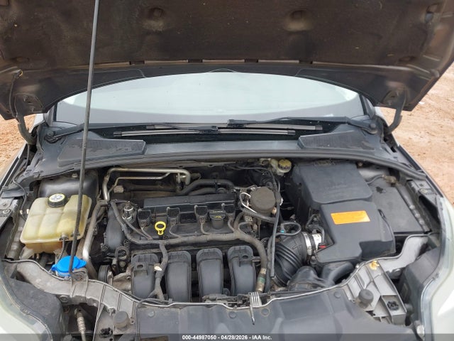 FORD FOCUS TITANIUM - 10