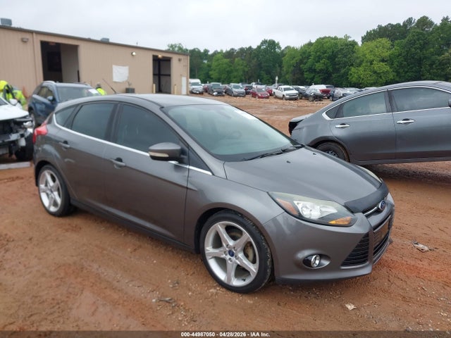 FORD FOCUS TITANIUM - 1
