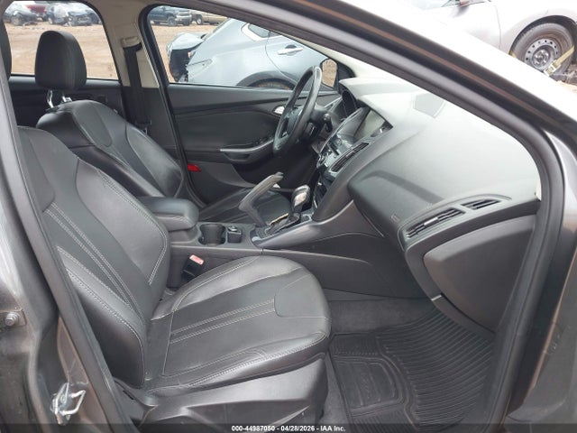FORD FOCUS TITANIUM - 5