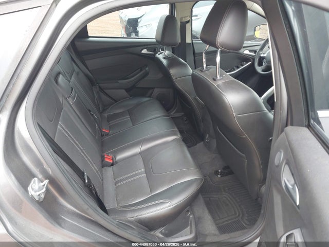 FORD FOCUS TITANIUM - 8
