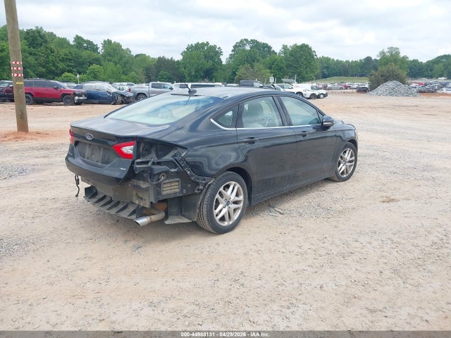 FORD FUSION SE - 4