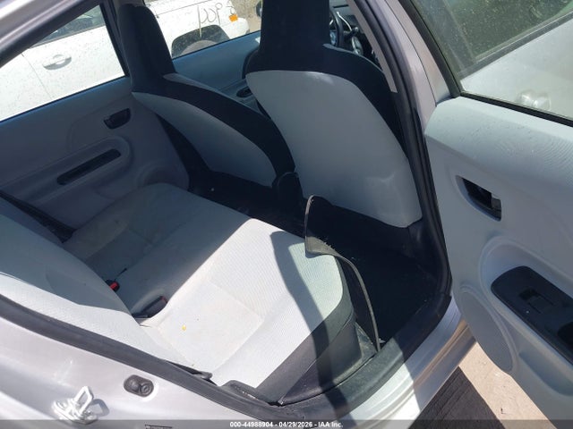 2014 Toyota PRIUS C ONE — фото 8