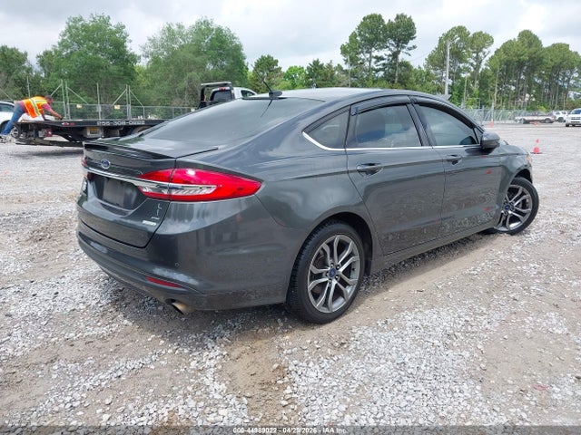 FORD FUSION SE - 4
