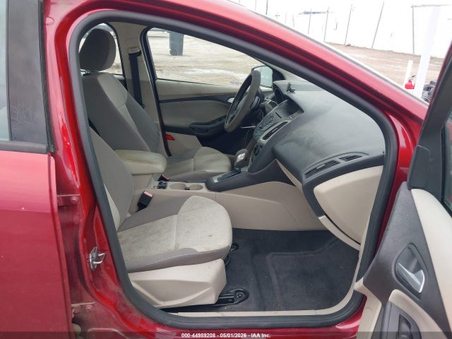 FORD FOCUS SE - 5