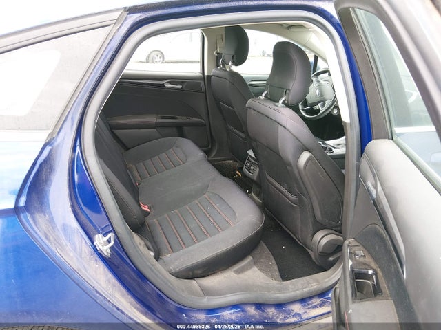 FORD FUSION SE - 8