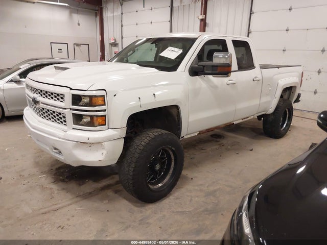 2015 Chevrolet SILVERADO 1500 WT 照片 2