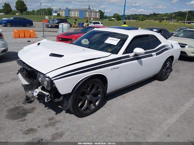 2018 Dodge CHALLENGER SXT PLUS — фото 2