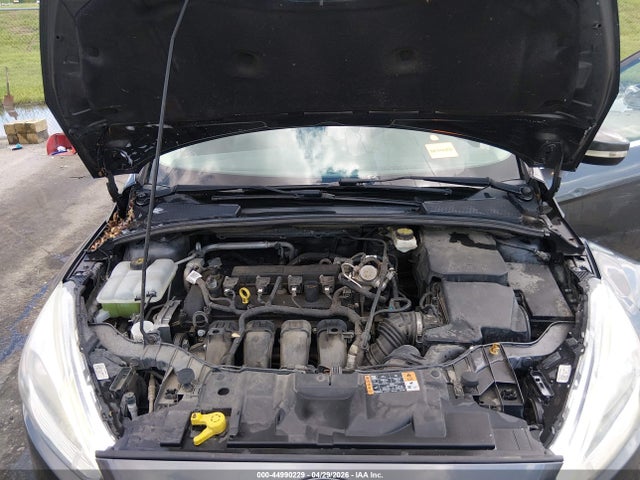 FORD FOCUS TITANIUM - 10