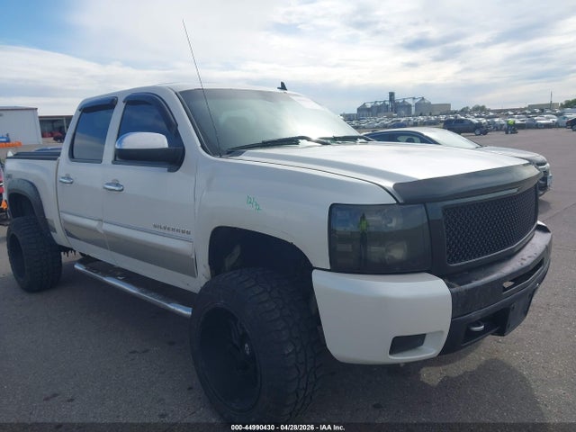 صورة 6 لـ 2010 Chevrolet SILVERADO 1500 LTZ