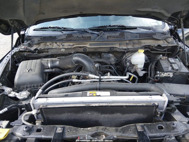 صورة 10 لـ 2015 RAM 1500 LARAMIE