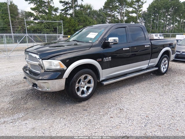 صورة 2 لـ 2015 RAM 1500 LARAMIE