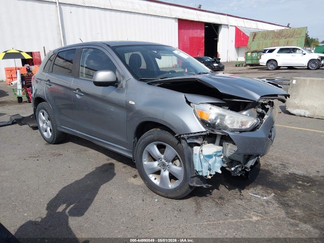2011 MITSUBISHI OUTLANDER ES