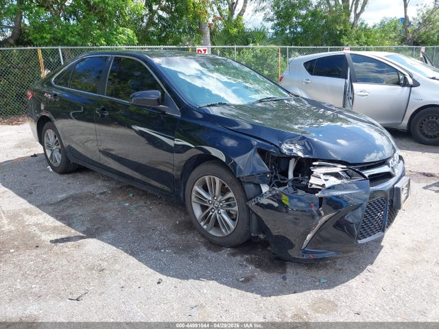 2017 TOYOTA CAMRY SE
