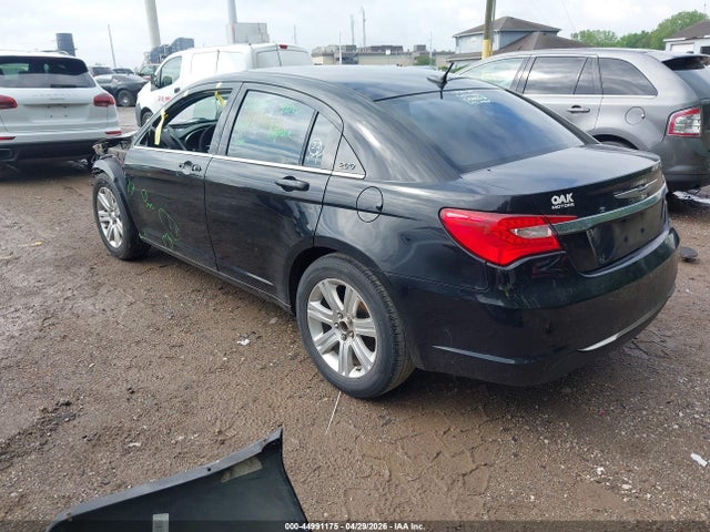 صورة 3 لـ 2013 Chrysler 200 TOURING