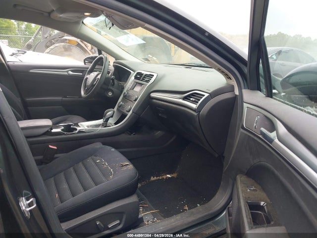 FORD FUSION SE - 5