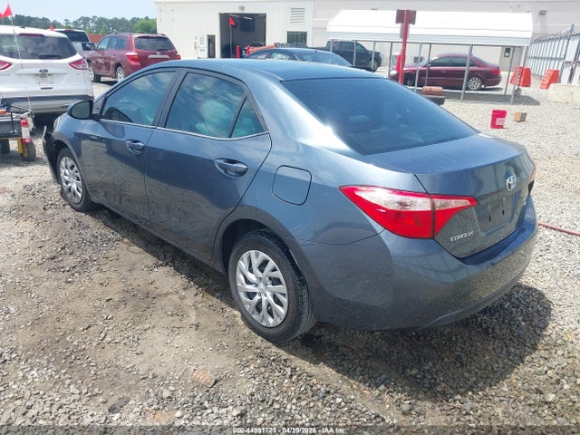 2019 Toyota COROLLA LE photo 3