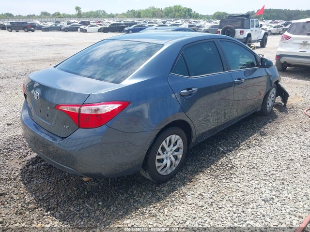 2019 Toyota COROLLA LE photo 4