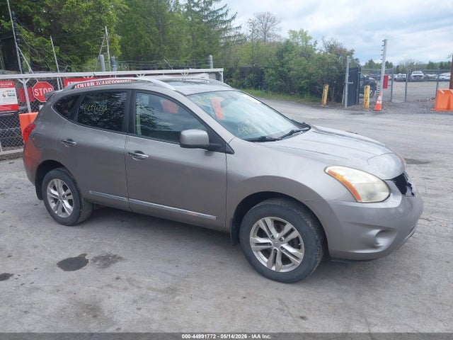 2013 NISSAN ROGUE SV