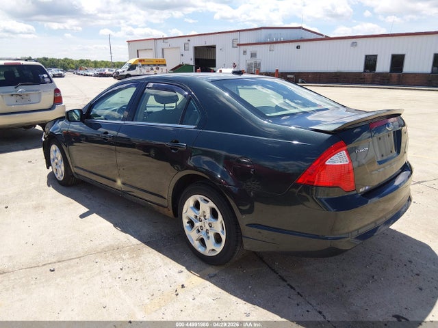 FORD FUSION SE - 3