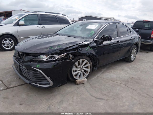 صورة مصغرة 2 لـ 2022 Toyota CAMRY LE