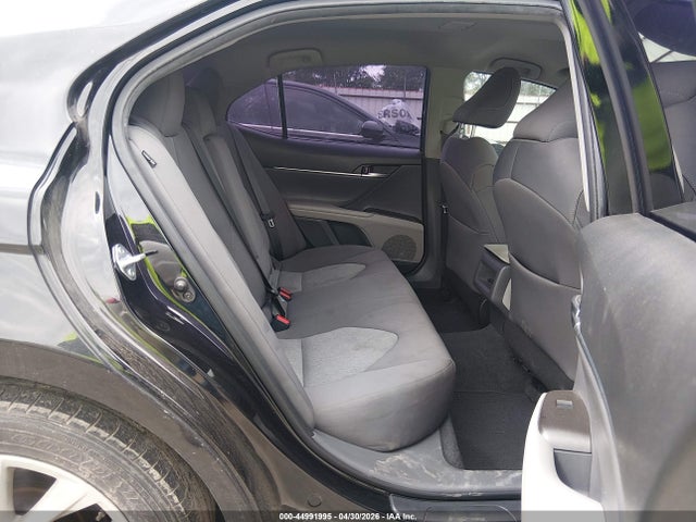 صورة 8 لـ 2022 Toyota CAMRY LE