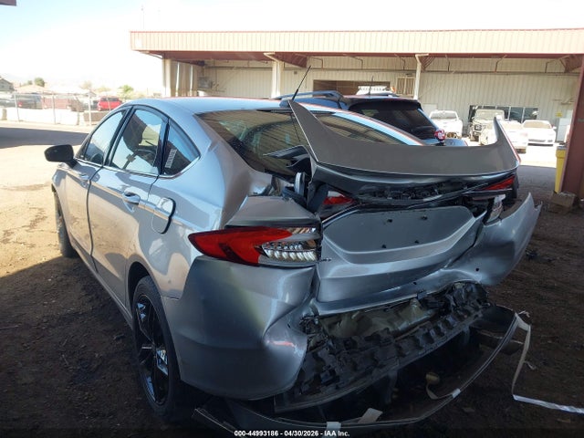 FORD FUSION SE - 3