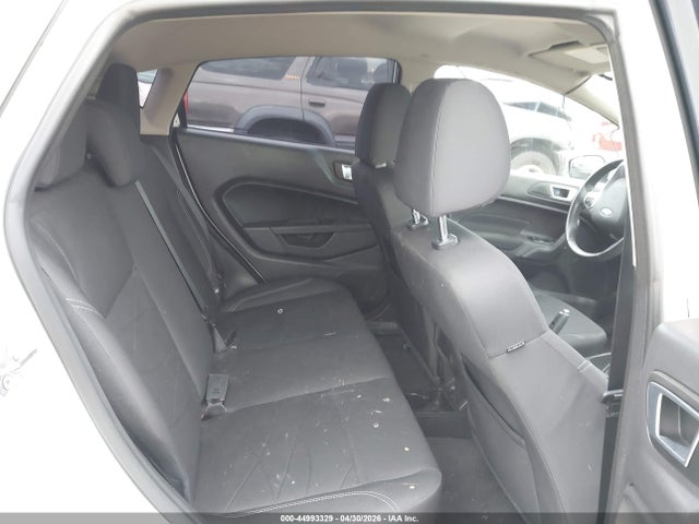 FORD FIESTA SE - 8