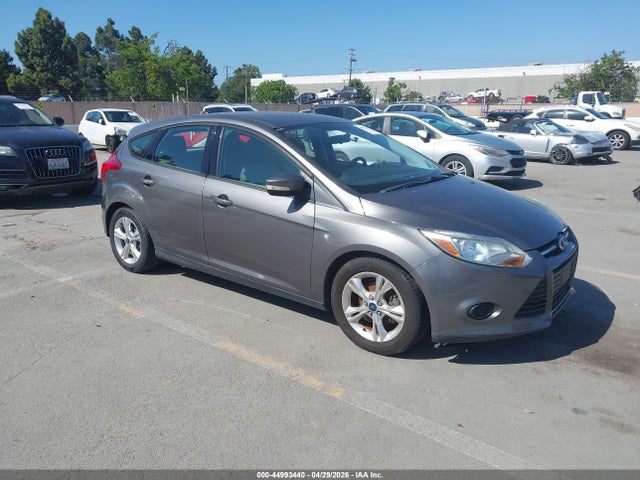 FORD FOCUS SE - 1