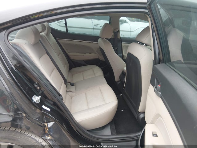 2017 Hyundai ELANTRA SE 照片 8