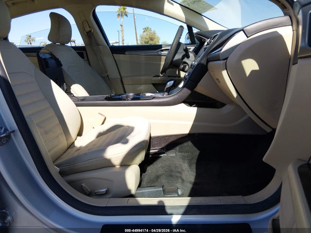 FORD FUSION SE - 5