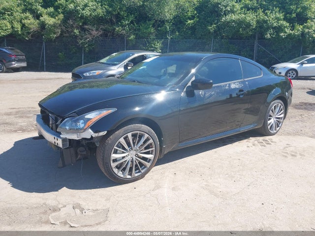 2013 Infiniti G37X 照片 2