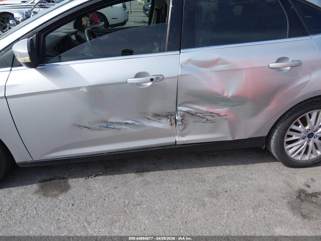 FORD FOCUS TITANIUM - 6