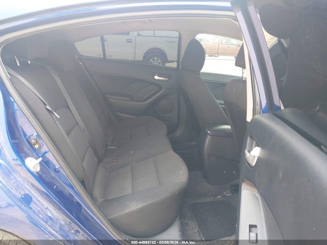 2017 KIA FORTE LX photo 8