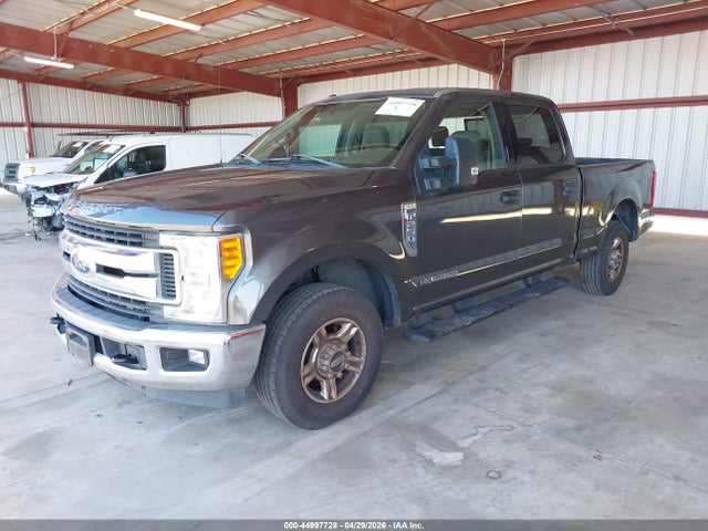FORD F-250 XLT - 2