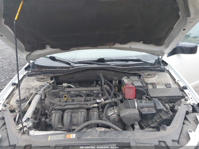 FORD FUSION SE - 10