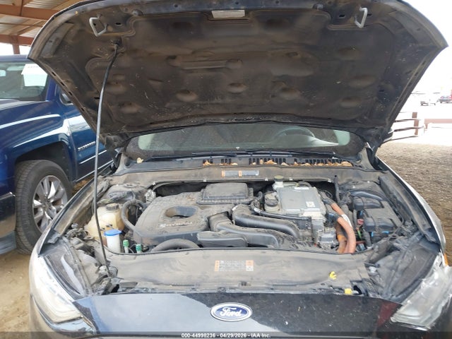 FORD FUSION HYBRID SE - 10